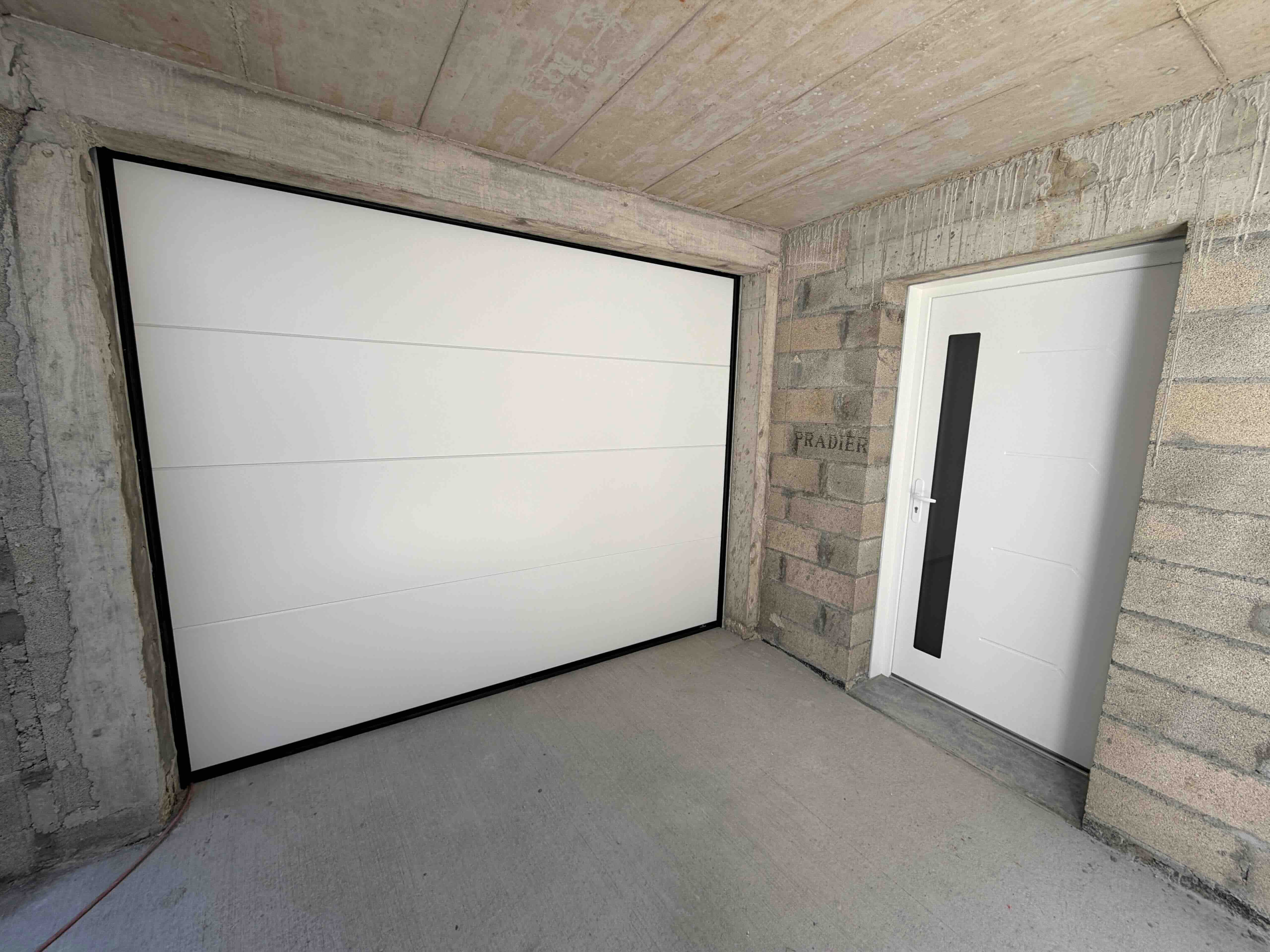 Portes de garage et portails extérieurs